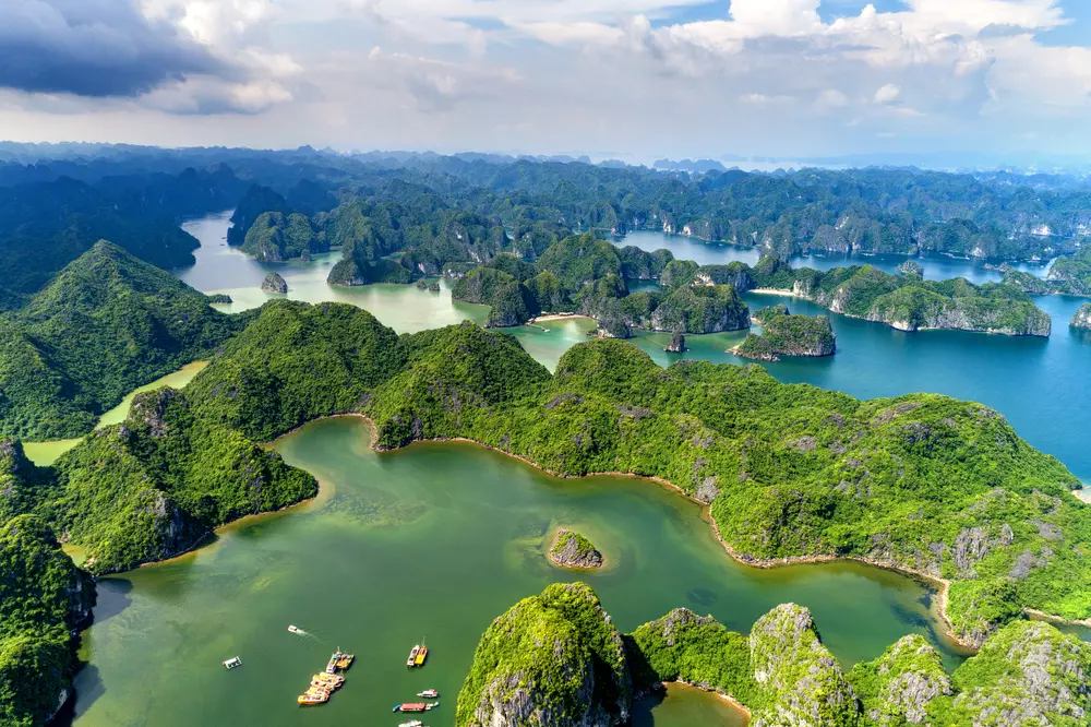 Day 6: Ninh Binh - Halong Bay